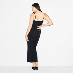 SMOOTH LAYERS SKIMPY SCOOP NECK LONG DRESS | OBSIDIAN