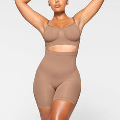 SEAMLESS SCULPT MID THIGH SHORT | SIENNA