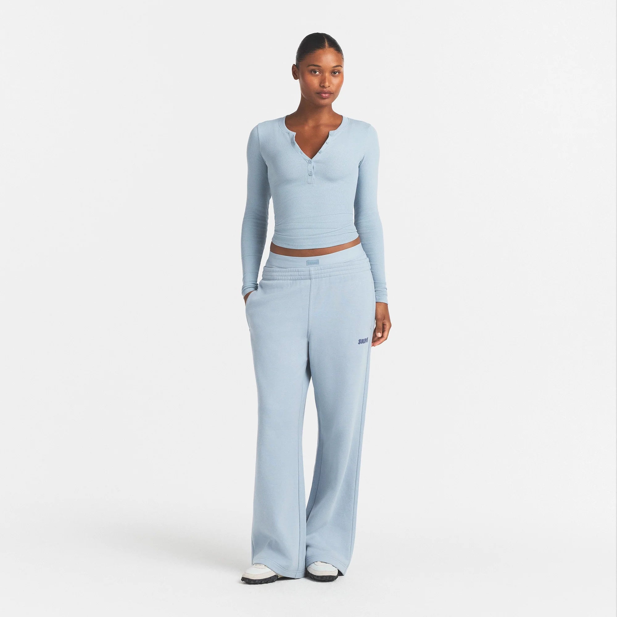 COTTON FLEECE DOUBLE WAISTBAND PANT WITH EMBOSSED LOGO | FOG