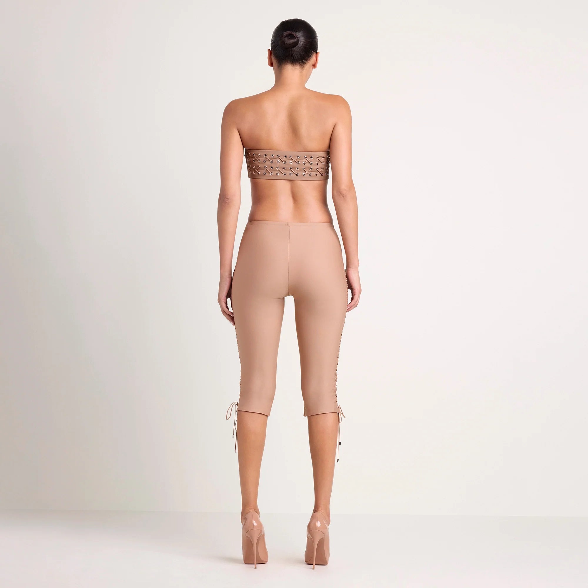 LUDOVIC DE SAINT SERNIN X SKIMS SKIMS BODY CAPRI | SIENNA