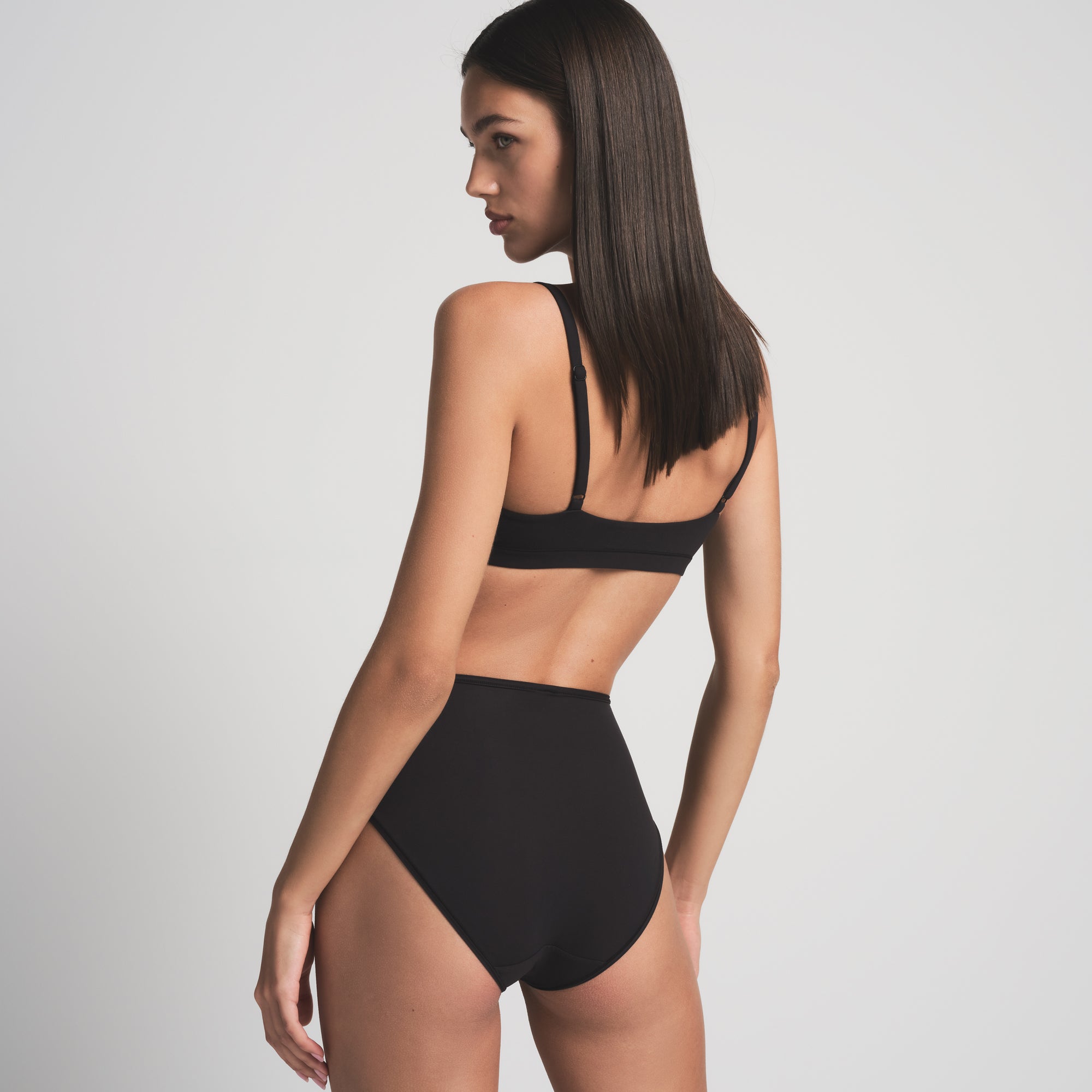 FITS EVERYBODY FULL BRIEF | ONYX