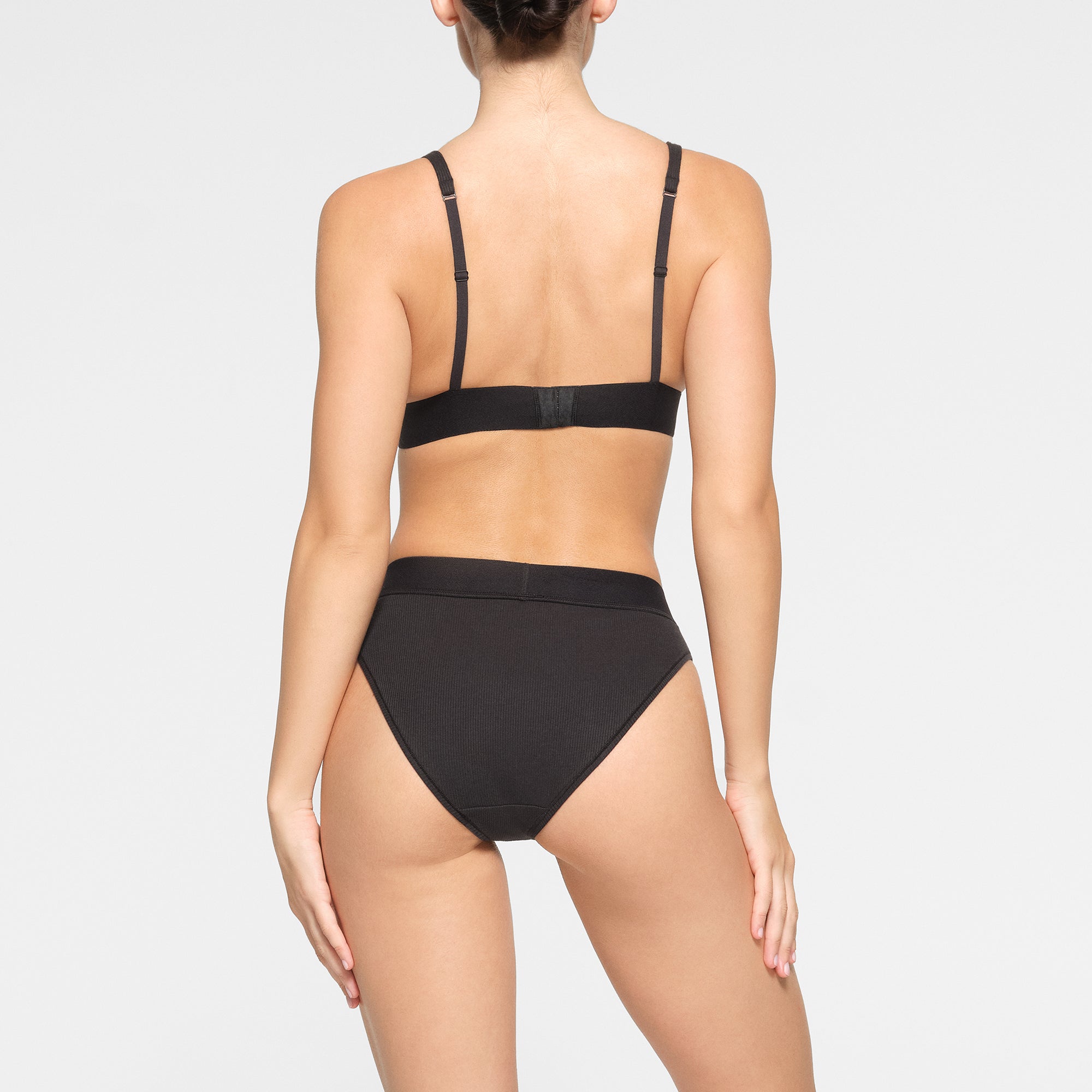 COTTON RIB PLUNGE BRALETTE | SOOT