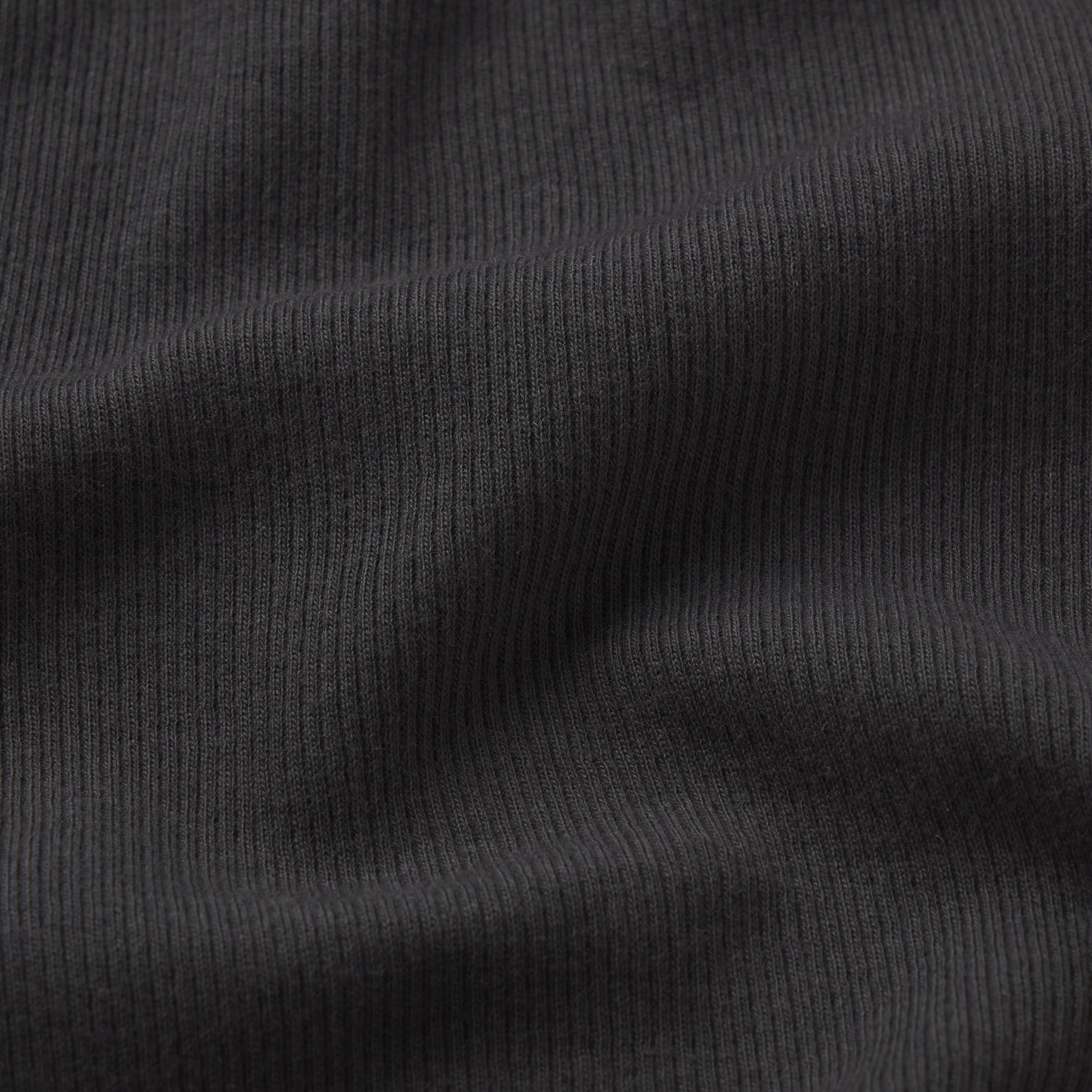 COTTON RIB BOY SHORT | SOOT CONTRAST