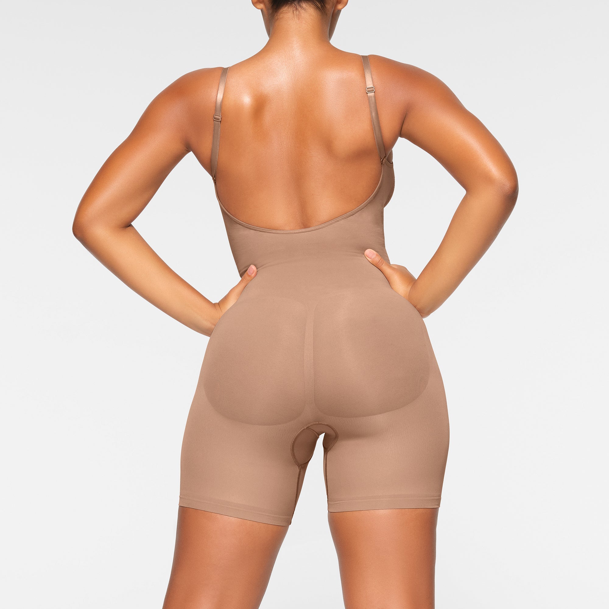 SEAMLESS SCULPT LOW BACK MID THIGH BODYSUIT | SIENNA