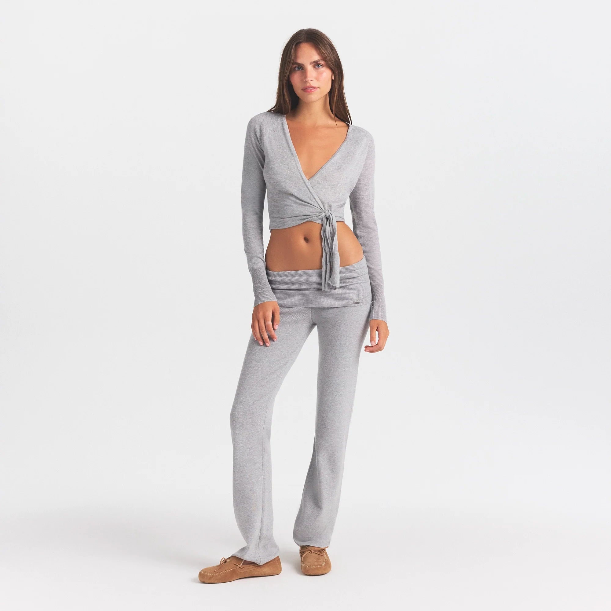 ESSENTIAL KNIT WRAP SWEATER | MID HEATHER GREY