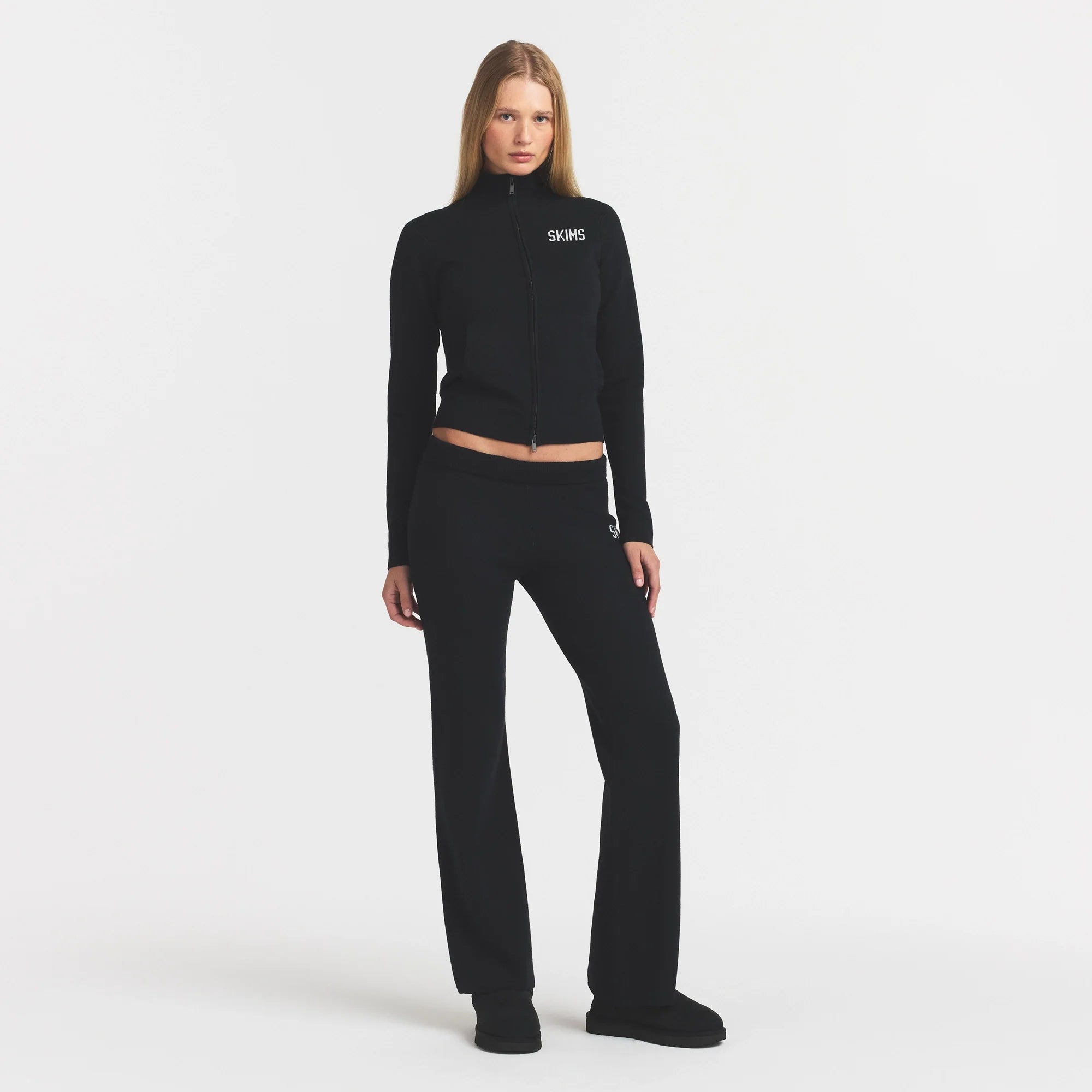 SWEATER KNIT LOGO ZIP UP MOCK NECK SWEATER | ONYX EGRET